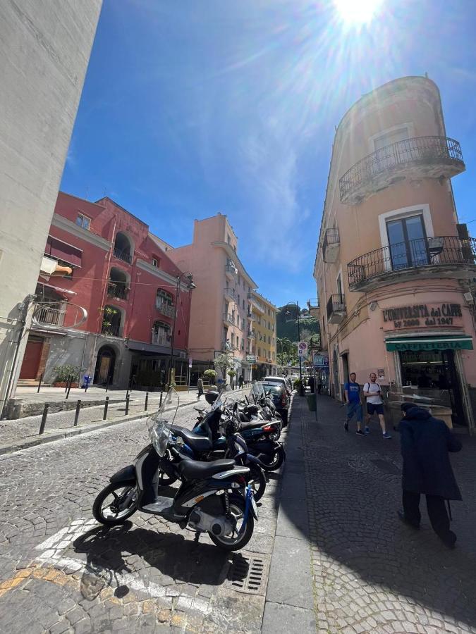 カステッランマーレ・ディ・スタービアCentro Stabiaアパートメント エクステリア 写真